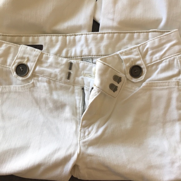 CLUB MONACO| WHITE DENIM - Picture 5 of 5